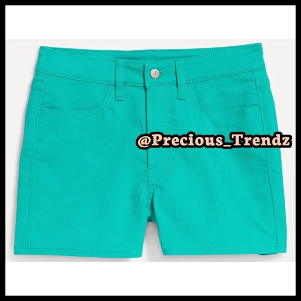 Old Navy High-Waisted Wow Jean Shorts 3 Inch Inseam Plus Size 22